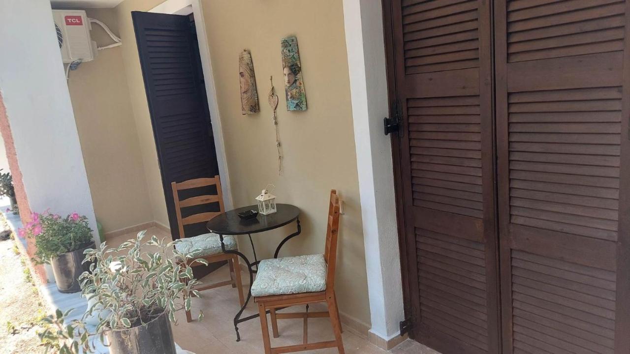 Eftyxia Apartment Perama  Zewnętrze zdjęcie
